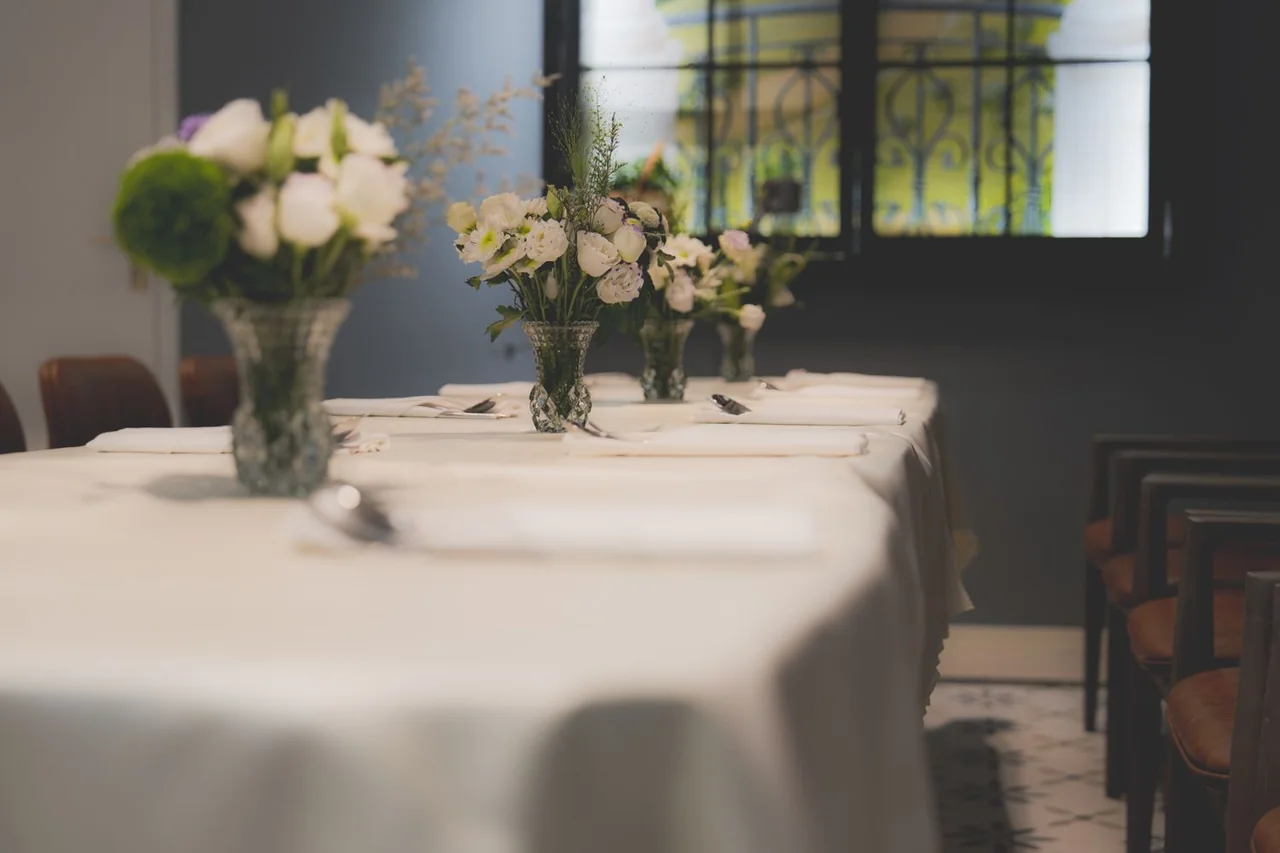 Luxurious private dining suite at Quendario Grand Haven